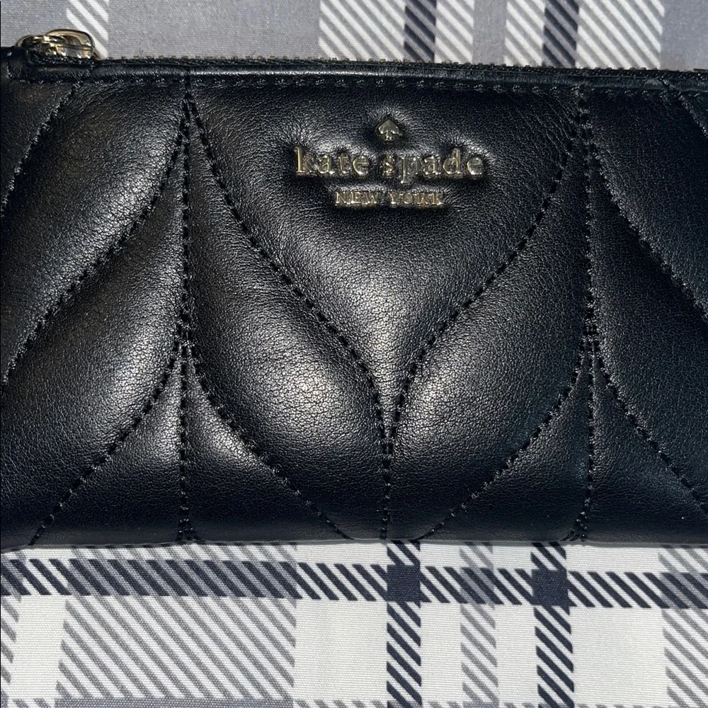 Kate Spade Briar Lane Quilted Wallet W/ Keychain - Picture 2 of 6
